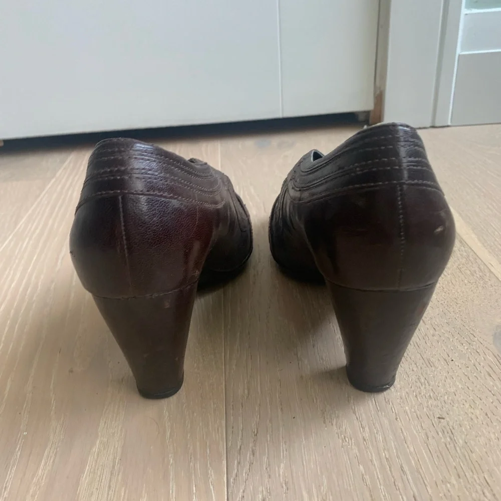 Indigo Clarks Dark brown heels - size 9 - Picture 2 of 6